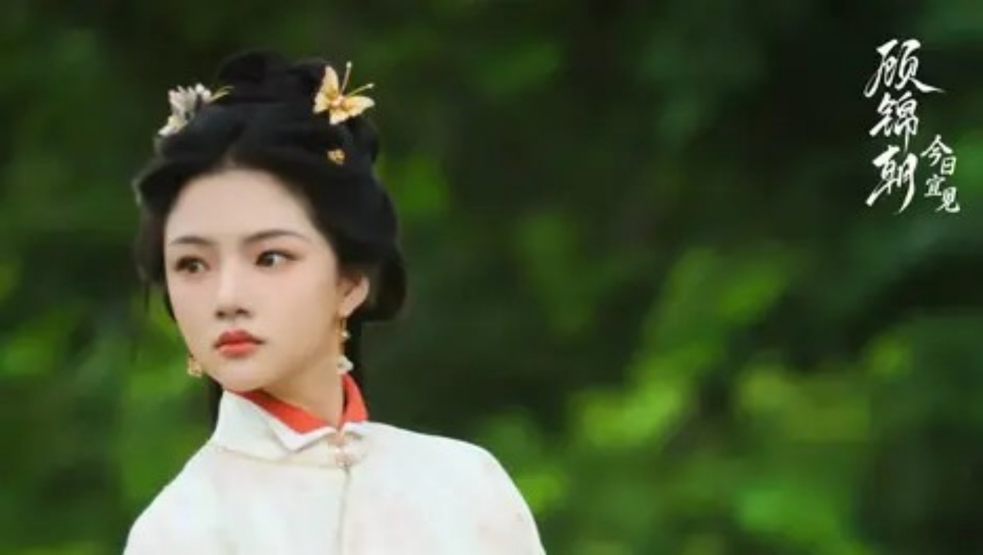苗侨伟爱女婚纱照曝光引热议，本人澄清化解误会